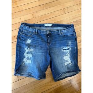 Torrid distressed denim blue‎ jean shorts